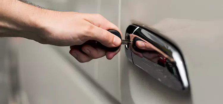 Why Choose Our Auto Locksmith Team in Wekiwa Springs, FL?